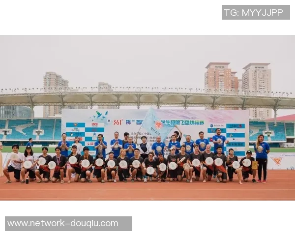 上海飞盘队在极限运动联赛中的默契配合与战术分析