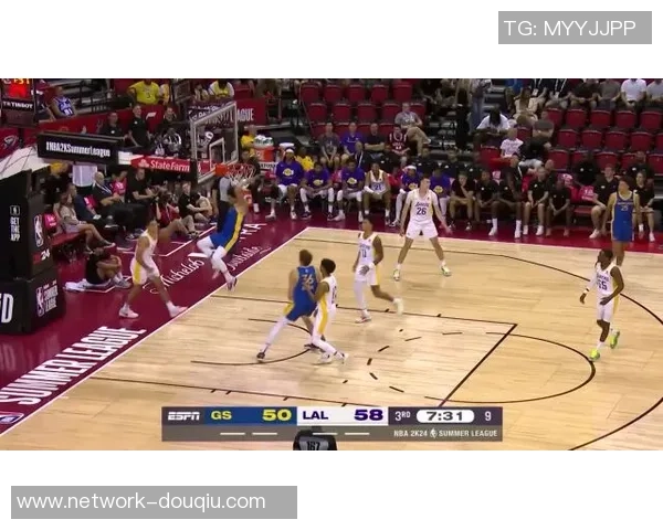 勇士队与快船激战回顾精彩录像全程回放分析与亮点解读