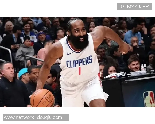 哈登状态骤降引发76人续约犹豫或将影响未来四年16亿合同决策