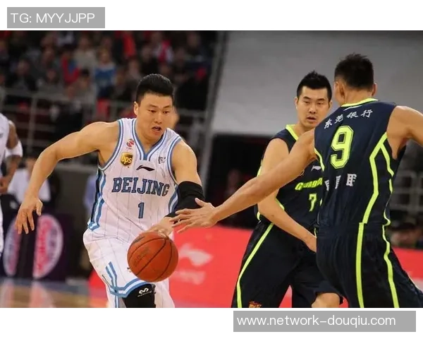 李根的篮球之路:从青涩少年到职业球员的成长历程与荣耀瞬间 李根的篮球之路:从青涩少年到职业球员的成长历程与荣耀瞬间